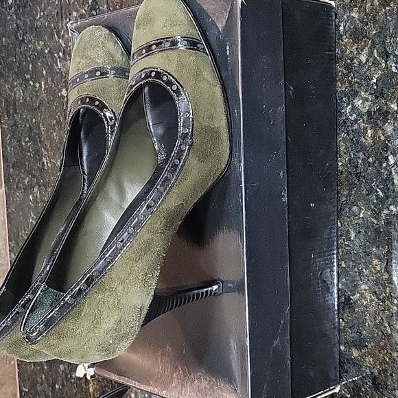 Luichiny Suede Green And Black Women's Shoes Size 9 - Picture 2 of 4